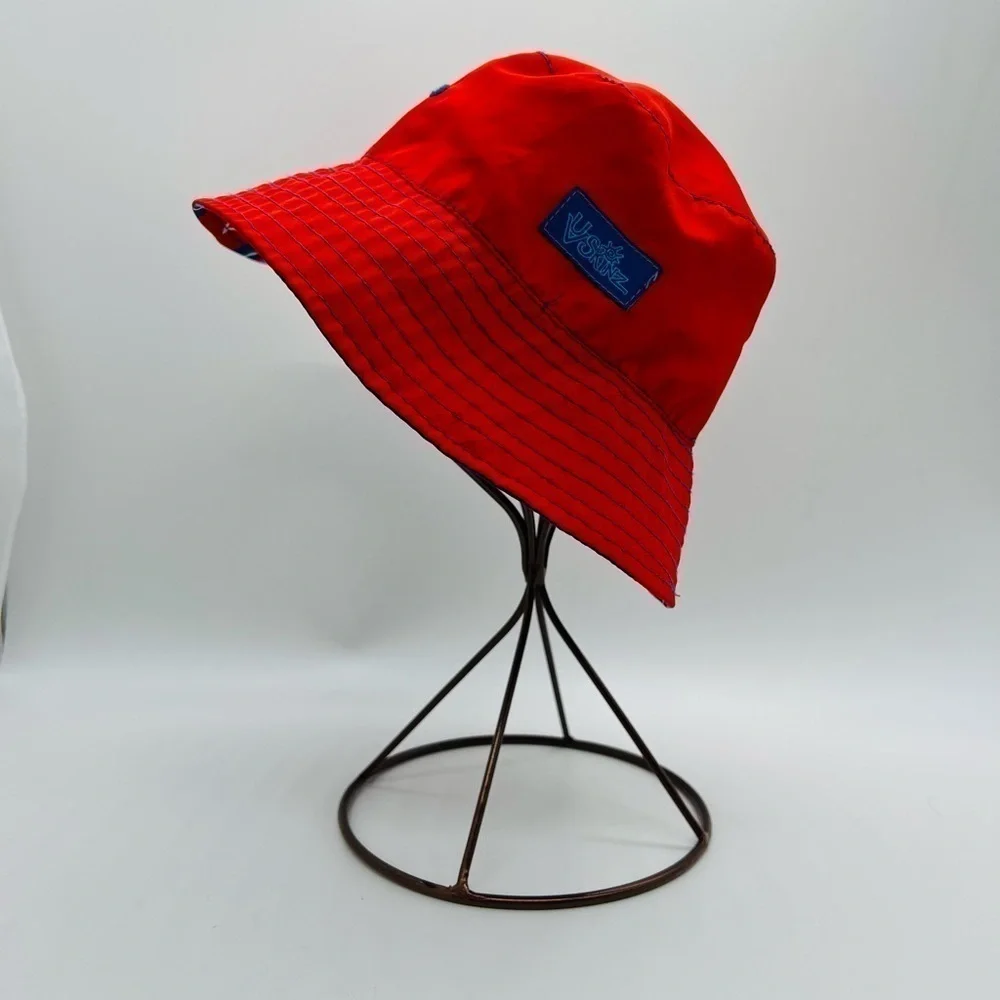 UV SKINS KIDS REVERSIBLE HAT SIZE 7